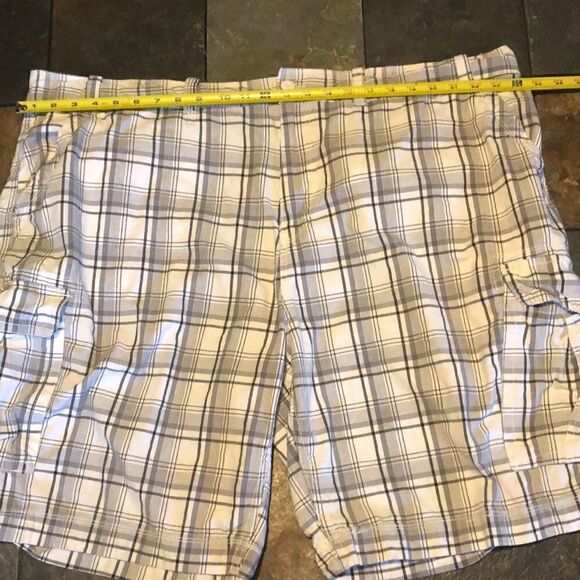 Foundry Supply Company Men’s Plaid Cargo Shorts size 50 - Picture 1 of 6